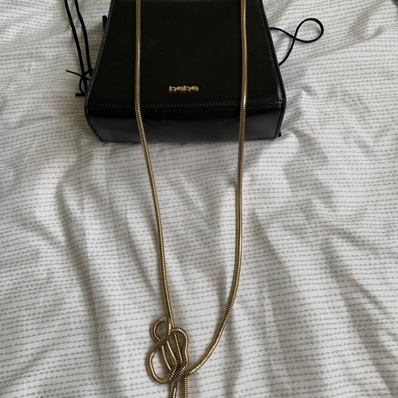 Black crossbody gold chain bag with fringe - Picture 2 of 2